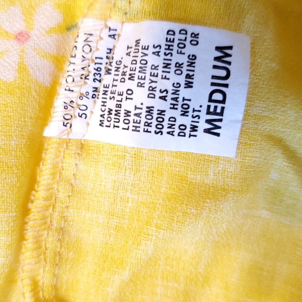 Vintage Smocked Floral Sundress Yellow Blue Pink Purple Muumuu Sz M - Picture 5 of 5